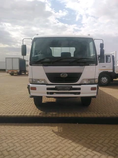 Nissan UD 80 Drop Side