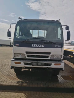 Isuzu FTR 800 with 10 wholes None Turbo