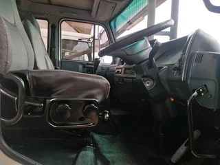 Nissan UD 80 DropSide