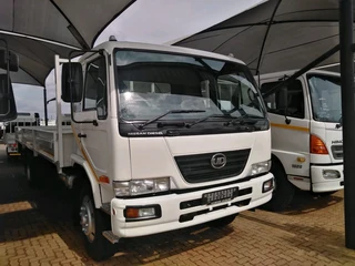 Nissan UD 80 DropSide