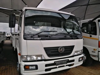 Nissan UD 80 DropSide