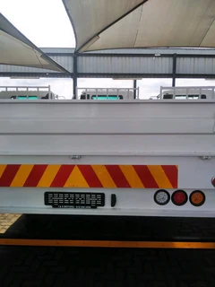 Nissan UD 80 DropSide