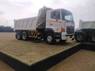 Hino 700 2841 10 Cupper Tipper