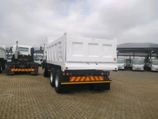 Hino 700 2841 10 Cupper Tipper