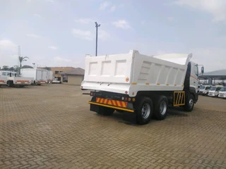 Hino 700 2841 10 Cupper Tipper