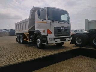 Hino 700 2841 10 Cupper Tipper
