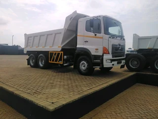 Hino 700 2841 10 Cupper Tipper