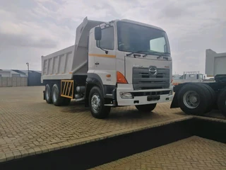 Hino 700 2841 10 Cupper Tipper