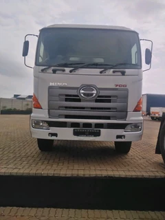 Hino 700 2841 10 Cupper Tipper
