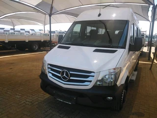 Mercedes 515CDi 23 Seaters