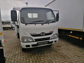 Hino 300