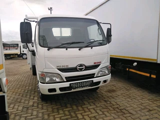 Hino 300