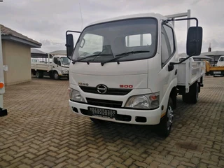 Hino 300