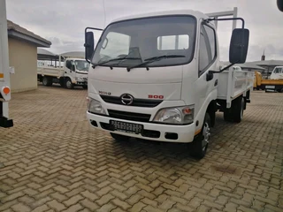 Hino 300