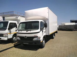 Hino 300 Container Box