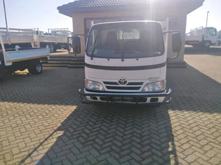 Toyota Dyna 4-093 Driving school