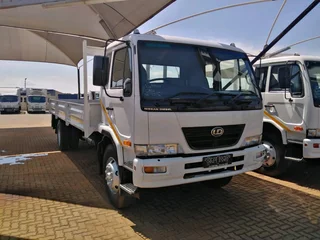 Nissan UD 80 Drop Side