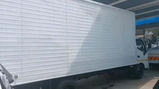 Hino 814 Auto 4 tone Volume Bin