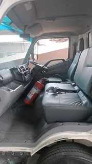 Hino 814 Auto 4 tone Volume Bin