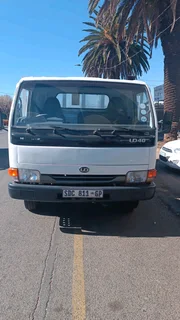 Nissan UD 40 Drop sides