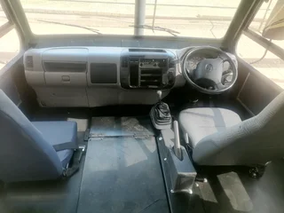 Hino 300 Bus 35 seaters