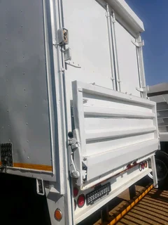 Isuzu FVM 1200 Double axle