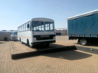 Isuzu Bus 44 Seaters