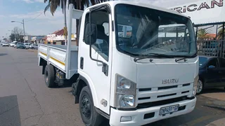 Isuzu NPR 400
