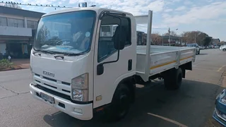 Isuzu NPR 400
