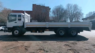 Isuzu FTM 12 tone Tag axle