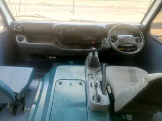 Hino 300 Bus 35 seaters