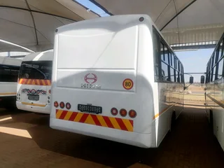 Hino 300 Bus 35 seaters