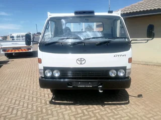 Toyota Dyna 4 tone