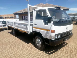 Toyota Dyna 4 tone