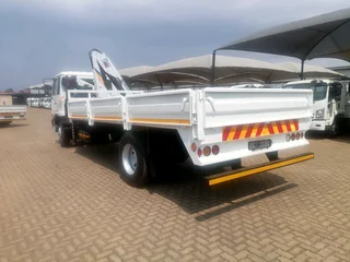 Nissan UD 80 with Crane