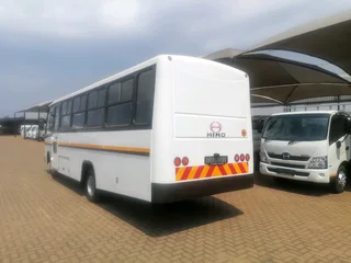 Hino 300 Bus 35 seaters