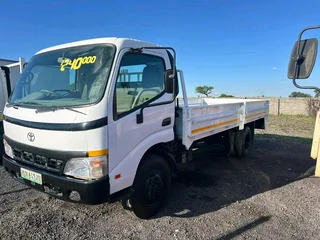 Toyota Dyna 4 tone