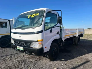 Toyota Dyna 4 tone