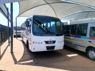 Hino 300 Bus 36 Seaters