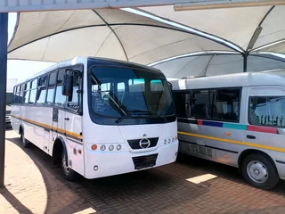Hino 300 Bus 36 Seaters