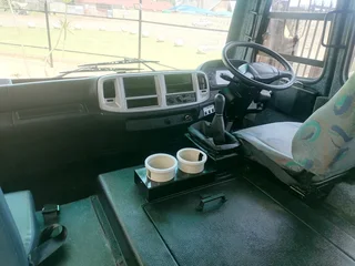 Hino 300 Bus 36 Seaters