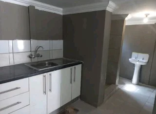 Immediate Bachelor to rent incl water, electric around Gezina. Watsup ONLY 0728269090