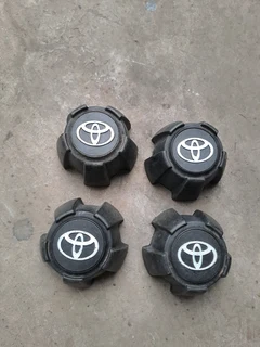 Toyota hilux centre caps