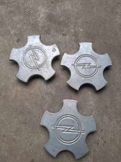 Opel centre caps