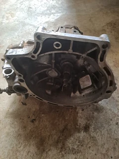 Mazda  b6 5speed gearbox hydraulic