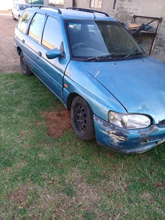 Ford escort mk5 zetec station wagen read