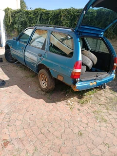 Ford escort mk5 zetec station wagen read