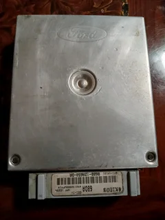 Ford sipphire 2.0 gli computer box