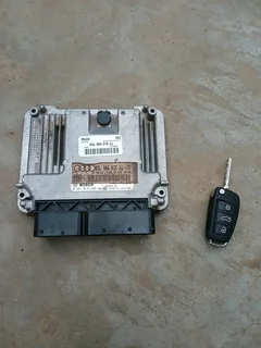 Audi A5 2.0 tdi ecu with 3 button remote