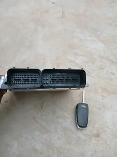 Audi A5 2.0 tdi ecu with 3 button remote